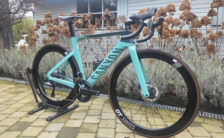 Canyon Aeroad CF SLX 8 Ultegra DI2 12 SP. + Dt Swiss, Sports & Fitness, Cyclisme, Comme neuf, Enlèvement