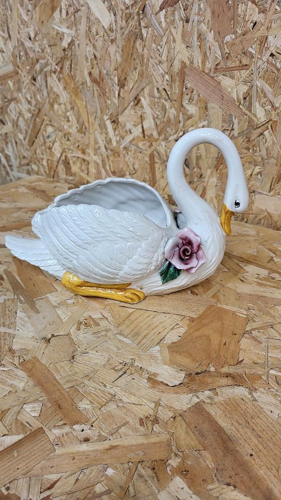 Cache‑pot / jardinière en forme de cygne, Antiquités & Art, Antiquités | Céramique & Poterie, Enlèvement