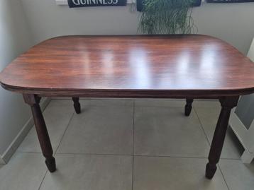 Tafel, ovaal, eik beschikbaar voor biedingen