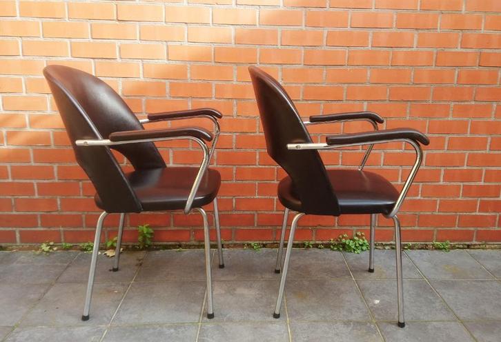 2 x ARMSTOEL vintage 50's, Antiek en Kunst, Antiek | Meubels | Stoelen en Sofa's, Ophalen