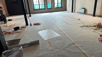 150m2 Afdek / bescherm karton op rol beschikbaar voor biedingen