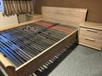 Bed met Lattenbodem en nachtkastjes, Enlèvement, Comme neuf, 200 cm, 160 cm