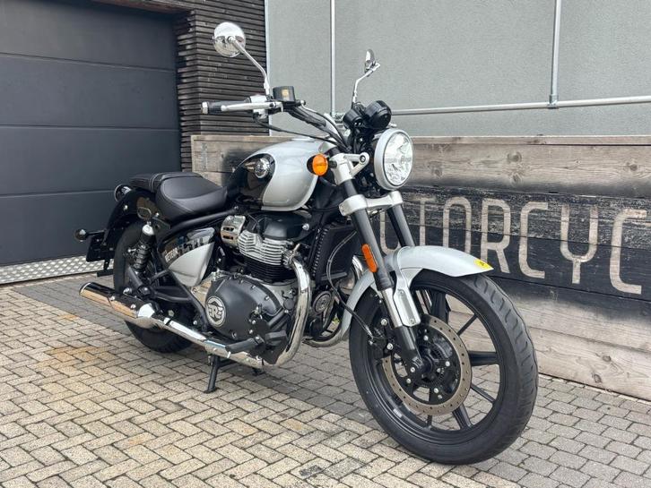 Royal Enfield Super Meteor 650 Astral Blue Inter Grey Green, Motos, Motos | Royal Enfield, Entreprise, Chopper, 12 à 35 kW, Permis Moto A2 minimum