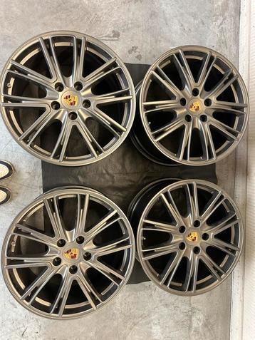 Porsche velgen beschikbaar voor biedingen