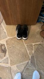 Hockey schoenen maat 34 adidas, Sport en Fitness, Ophalen of Verzenden, Zo goed als nieuw, Schoenen