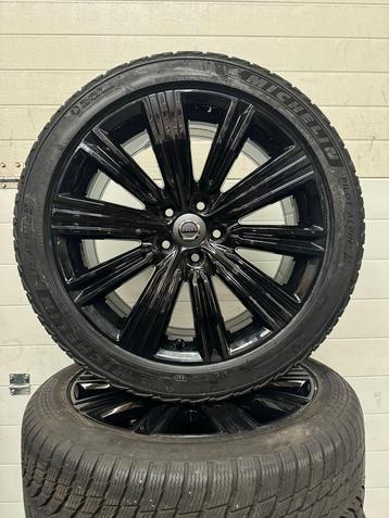 BLACK DEMO SET 18’’VOLVO V60 VELGEN WINTERBANDEN ORIG SET  beschikbaar voor biedingen