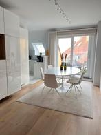 Te huur Knokke Duplex appartement 2 slaapkamers + garage, 50 m² of meer, Provincie West-Vlaanderen