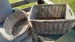 2 rieten manden, Enlèvement