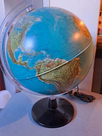 Globe lumineux. 0,38 cm de hauteur, Enlèvement ou Envoi, Comme neuf