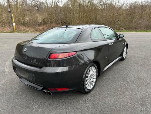 Alfa Romeo Gt 1er propriétaire cuir 6 vitesses, Auto's, Alfa Romeo, Particulier, GT, Alarm, Centrale vergrendeling, Elektrische ramen