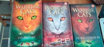 2 boeken +1 gratis /Warrior Cats eerste reeks beschikbaar voor biedingen