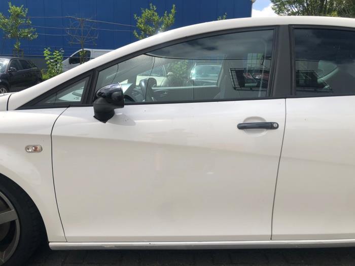 Portier 4Deurs links-voor van een Seat Leon (LB9A), Auto-onderdelen, Carrosserie, Deur, Seat, Gebruikt, 3 maanden garantie, Ophalen of Verzenden
