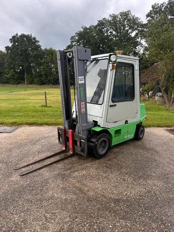 Cesab skid/kl25.1 gas heftruck beschikbaar voor biedingen