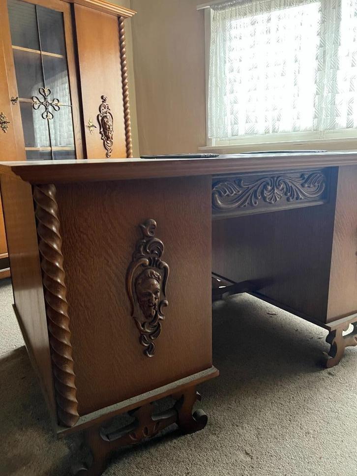 Eiken bureau met bibliotheekkast - met leeuwenkop, Antiek en Kunst, Antiek | Meubels | Tafels, Ophalen