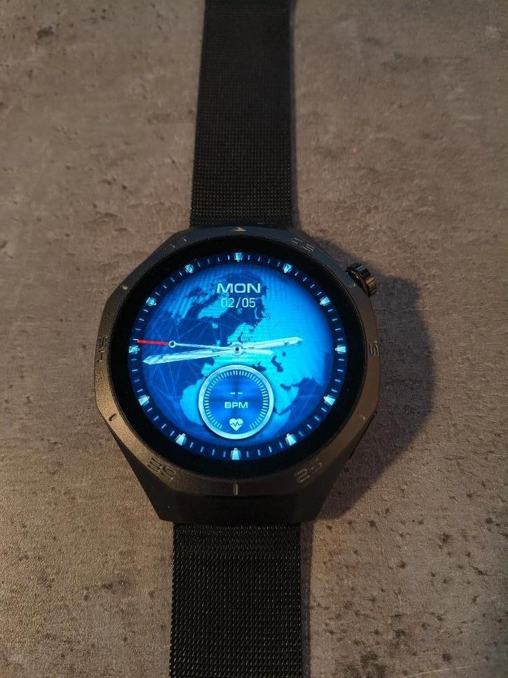 Smartwatch GT5 Pro, Bijoux, Sacs & Beauté, Montres connectées, Comme neuf, Android, Noir, Bandage calorique, Battement de coeur