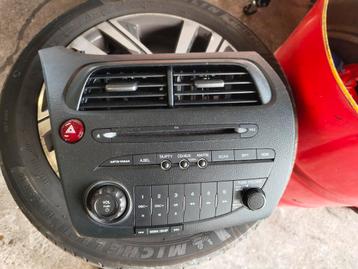 radio Honda Civic goed werkend  beschikbaar voor biedingen