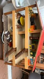 Retro houten poppenhuis met retromeubeltjes, Ophalen, Zo goed als nieuw, Poppenhuis