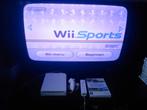 Wii spelcomputer met controller en spel Wii sports, Games en Spelcomputers, Spelcomputers | Nintendo Wii, Ophalen of Verzenden