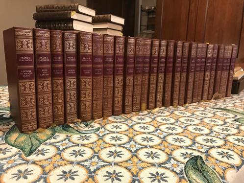 Lot : Frank G. Slaughter (25 volumes), Livres, Romans, Utilisé, Belgique, Enlèvement ou Envoi