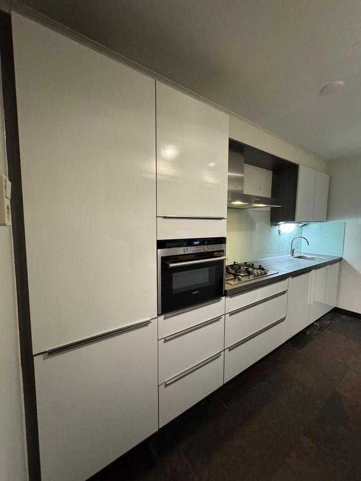 Nette Rechte keuken + Apparatuur Siemens + GEDEMONTEERD, Huis en Inrichting, Keuken | Complete keukens, Wit, Ophalen of Verzenden