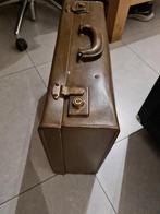Valise de voyage vintage marron, avec clé, Bijoux, Sacs & Beauté, Utilisé, Enlèvement ou Envoi