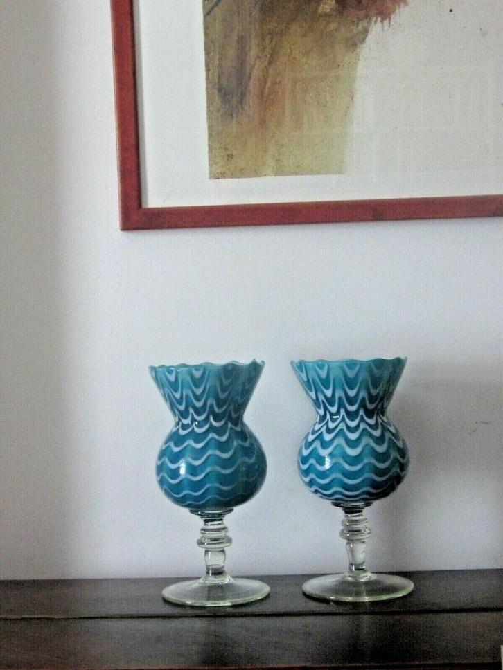 Paar vintage Murano opaline glazen bekers uit 1970, Antiek en Kunst, Antiek | Glaswerk en Kristal, Ophalen of Verzenden