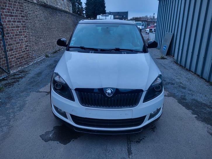 Skoda fabia 2013 1.6 tdi MONTE CARLO verssion, Autos, Skoda, Particulier, Fabia, Cruise Control, Diesel, Euro 5, 5 portes, Boîte manuelle