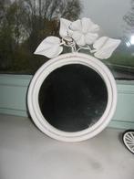 Kleine ronde spiegel met een diameter van 13 cm. Gemaakt van, Huis en Inrichting, Woonaccessoires | Spiegels, Minder dan 50 cm