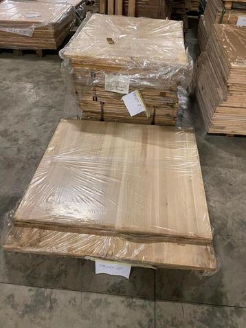 Houten panelen beschikbaar voor biedingen