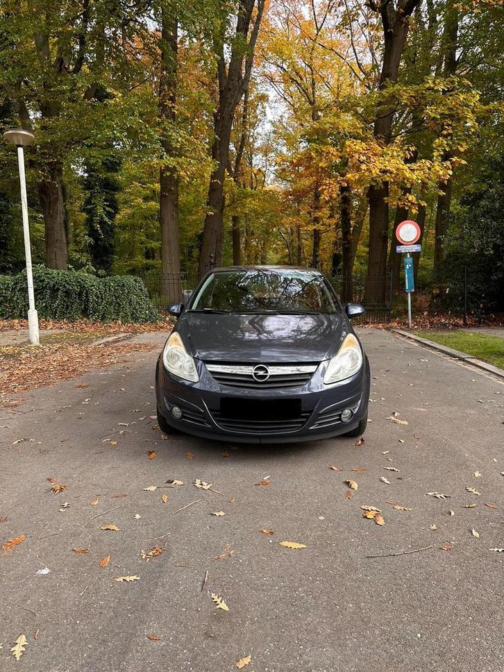 Opel Corsa 1.2i  benzine, Auto's, Opel, Particulier, Corsa, ABS, Airbags, Airconditioning, Alarm, Bluetooth, Centrale vergrendeling