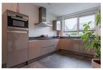 Luxe Mooie taupe/zandbeig hoogglans hoekkeuken