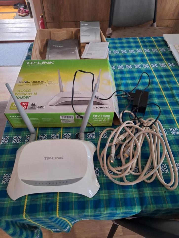 TP-Link TL-MR3420, Informatique & Logiciels, Commutateurs réseau, Comme neuf, Enlèvement ou Envoi