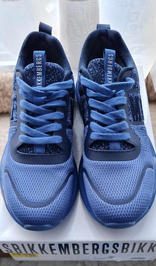 Prachtige lage sneakers van Bikkembergs. Maten 45, Kleding | Heren, Schoenen, Nieuw, Sneakers, Blauw, Verzenden