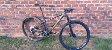 Rockmountain vertex carbon 70 M beschikbaar voor biedingen