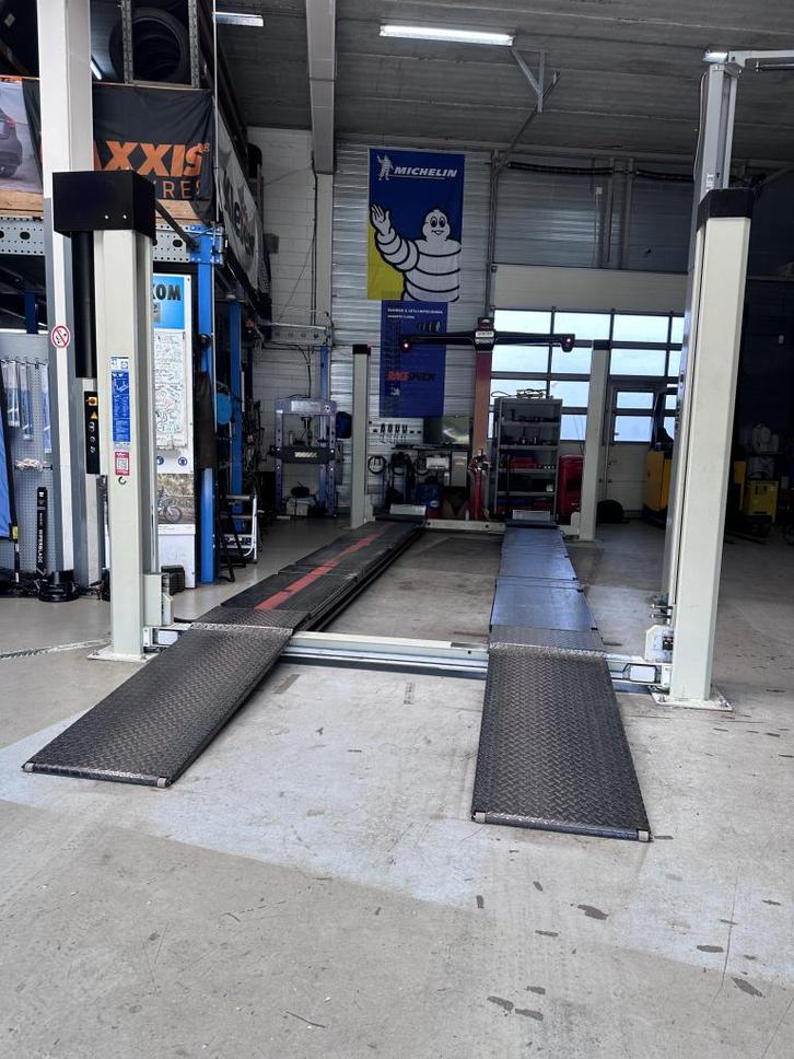 Consul 4 kolommer / 4 koloms hefbrug 7000KG APK Uitlijn 2022, Auto diversen, Autogereedschap, Zo goed als nieuw, Ophalen of Verzenden