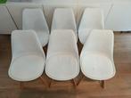 6 stoelen wit met houten poten, Huis en Inrichting, Stoelen, Ophalen, Gebruikt