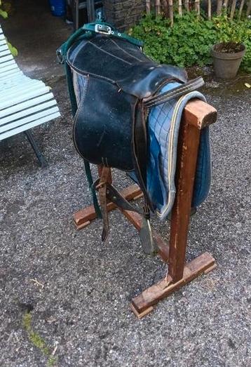 Gebruikt paardengerei voor shetlandpony beschikbaar voor biedingen