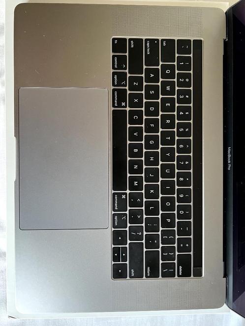 ② Apple MacBook pro 2019 15 pouces touchbar — Apple Macbooks — 2ememain