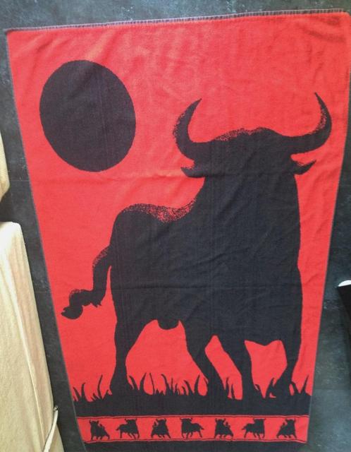 (Strand)handdoek TOROS/Stier 160cmx88cm, Huis en Inrichting, Badkamer | Badtextiel en Accessoires, Zo goed als nieuw, Handdoek