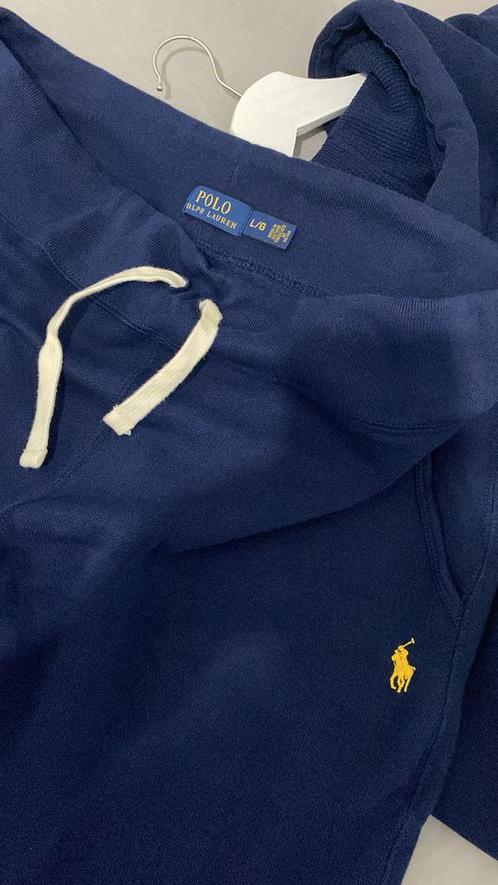 Ralph Lauren taille L neuf paye 365 trop grand pour moi