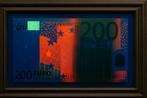 200 euro biljet met Uv licht  op canvas, Ophalen
