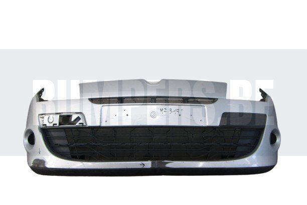 Bumper  Renault Megane 3 III 08-12 Voorbumper  MZ313, Auto-onderdelen, Carrosserie, Bumper, Voor, Gebruikt, 6 maanden garantie