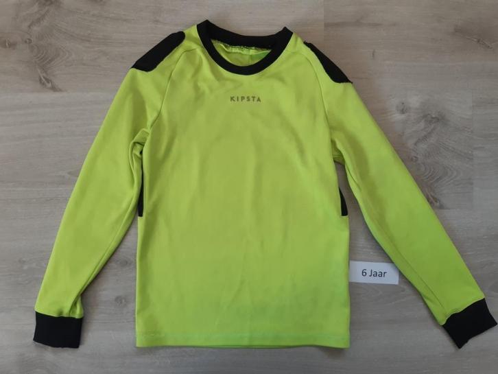 Voetbalkledij maat 122 tem 140 + voetbalschoenen maat 32, Kinderen en Baby's, Kinderkleding | Maat 122, Gebruikt, Ophalen of Verzenden