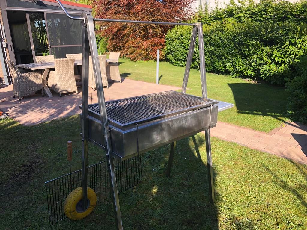 Professionele bbq met lier, Tuin en Terras, Ophalen, Gebruikt