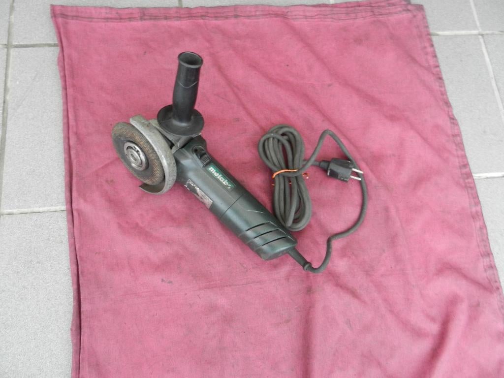 Metabo WQ 1100 125 & Hitachi G 23 SC2 Slijpmachines, Bricolage & Construction, Outillage | Meuleuses, Enlèvement, Comme neuf, 1000 watts ou plus