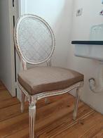 8 chaises de type Louis XV, Enlèvement