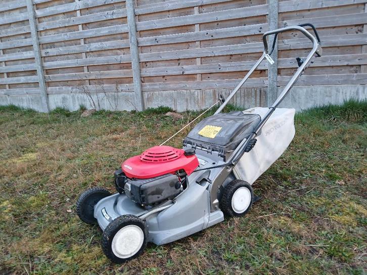 Grasmaaier honda, Jardin & Terrasse, Tondeuses à gazon, Utilisé, Tondeuses à gazon à essence, Tondeuse rotative, Sac de ramassage