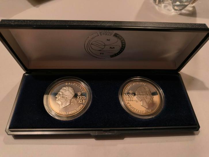 La double médaille Boudewijn & Fabiola - argent, Collections, Maisons royales & Noblesse, Enlèvement ou Envoi