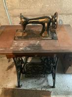 Oude naaimachine, Antiquités & Art, Antiquités | Machines à coudre, Enlèvement