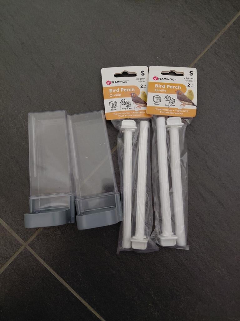 Materiaal voor in vogel kooi, Ophalen